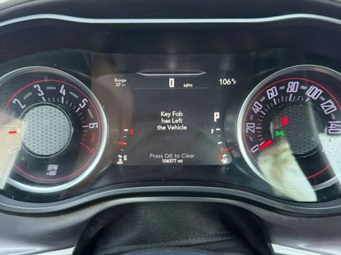 Used 2019 Dodge Challenger SXT RWD image 14