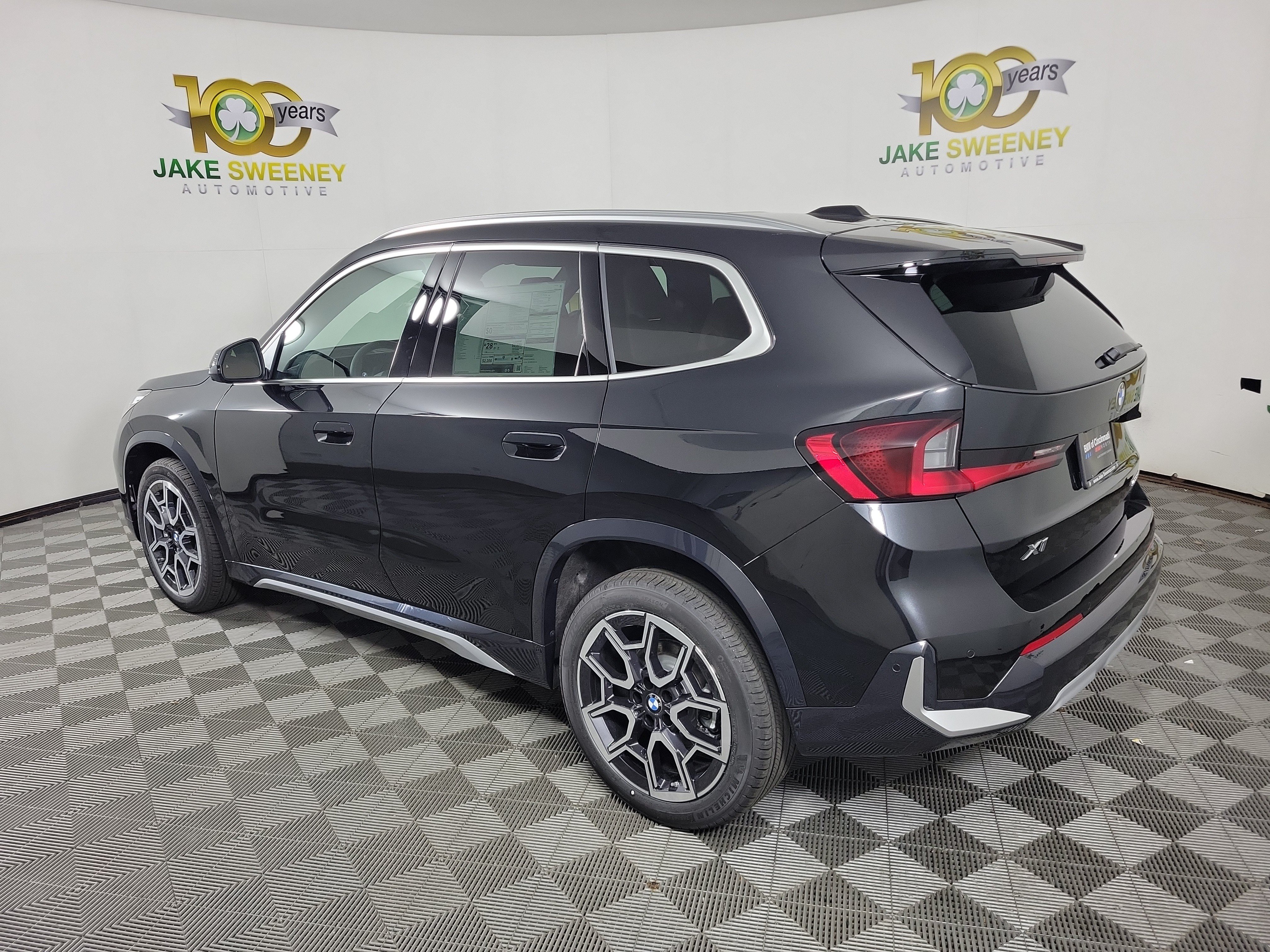 New 2026 BMW X1 xDrive28i w/ Technology Package AWD/4WD image 5