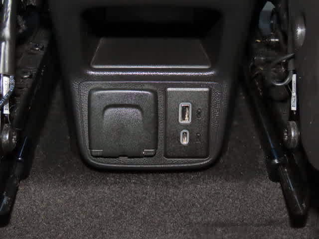 Used 2022 Chevrolet TrailBlazer RS w/ Sun and Liftgate Package FWD image 25