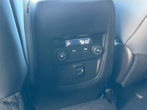 Used 2024 Buick Enclave Essence w/ Sport Touring Edition image 23