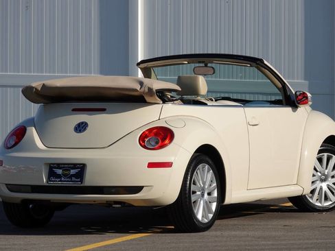 Used 2008 Volkswagen Beetle SE FWD image 34