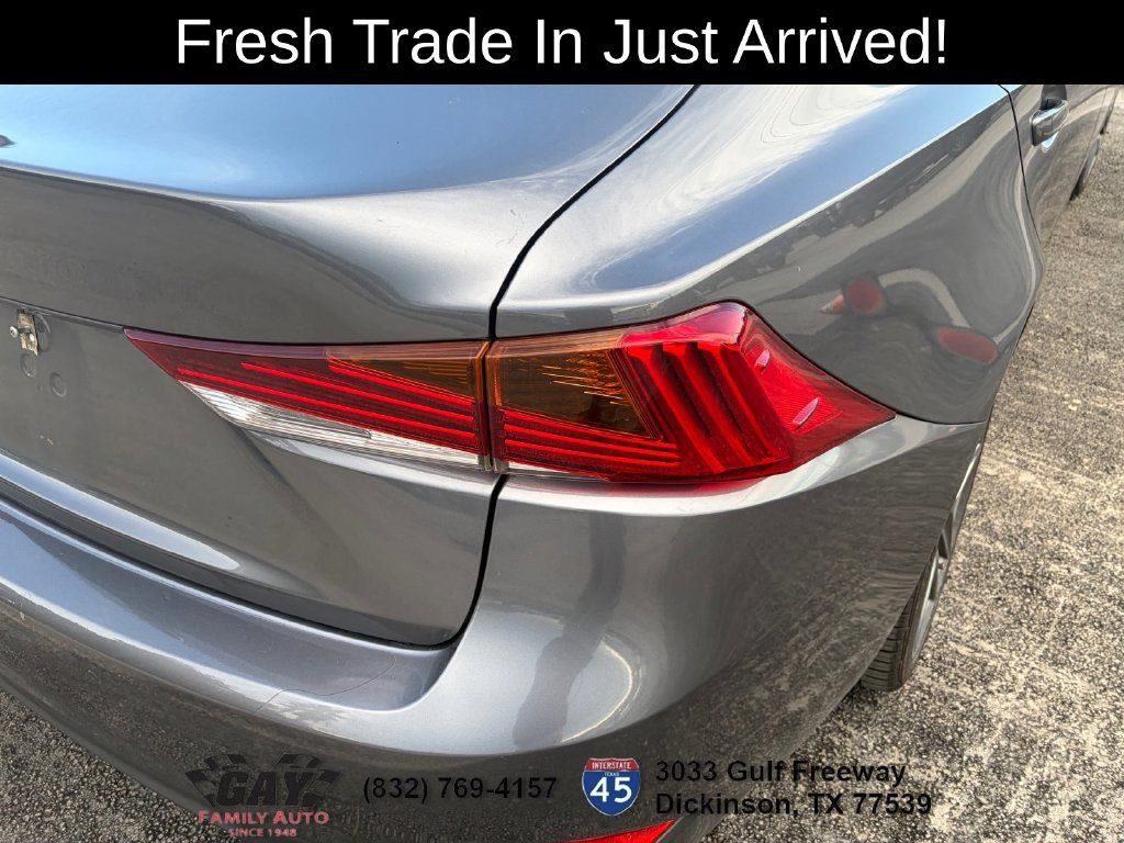 Used 2019 Lexus IS 300 F Sport w/ F Sport Package RWD image 10