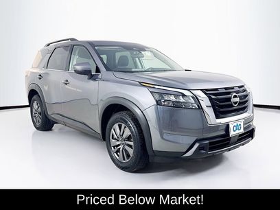 Used 2024 Nissan Pathfinder SV