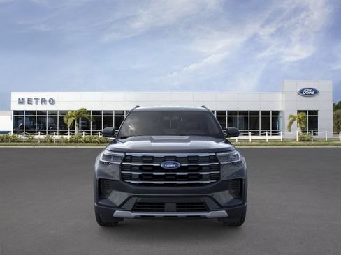 New 2026 Ford Explorer Active RWD image 6