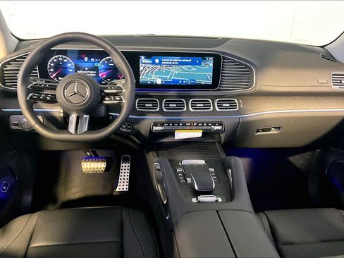 New 2026 Mercedes-Benz GLS 450 4MATIC image 7