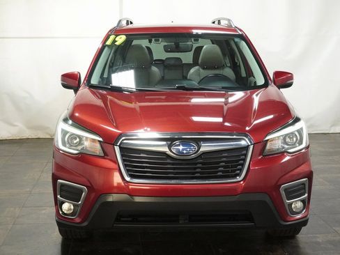 Used 2019 Subaru Forester Limited w/ Popular Package #3 image 9