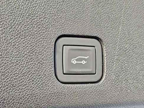 New 2025 Cadillac XT6 Premium Luxury w/ Technology Package image 32