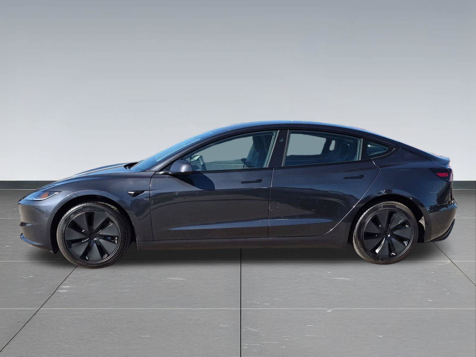 Used 2025 Tesla Model 3 RWD image 3
