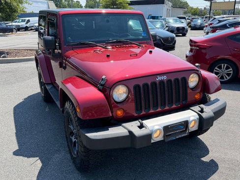 Used 2012 Jeep Wrangler Sahara w/ Dual Top Group AWD/4WD image 37