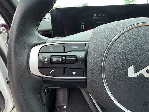 Used 2025 Kia K5 GT-Line w/ GT-Line Premium Package FWD image 27