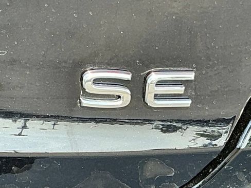 New 2026 Volkswagen Jetta SE FWD image 10