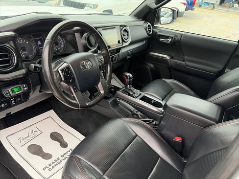 Used 2019 Toyota Tacoma TRD Pro AWD/4WD image 10