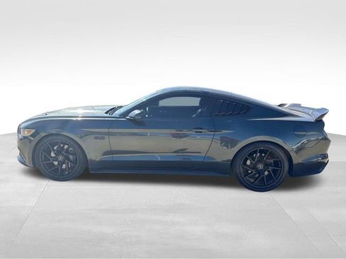 Used 2015 Ford Mustang GT image 6