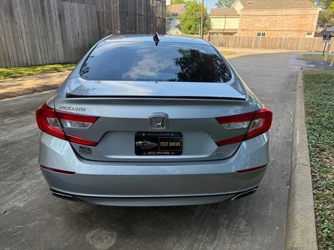 Used 2021 Honda Accord Sport image 9