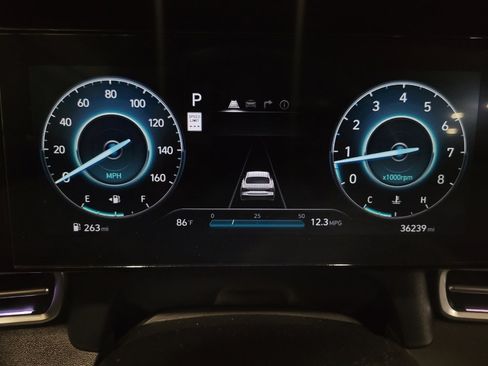 Used 2025 Hyundai Elantra SEL FWD image 23