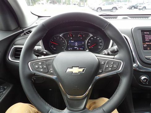 Used 2024 Chevrolet Equinox LT AWD/4WD image 17