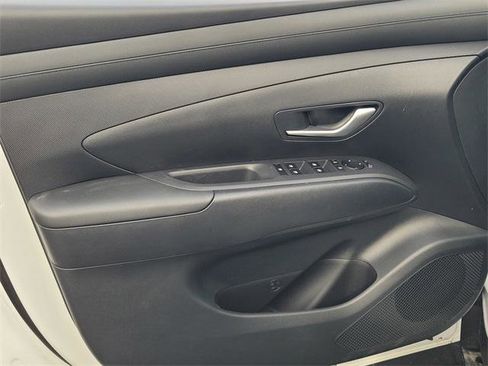 New 2026 Hyundai Tucson SEL image 17