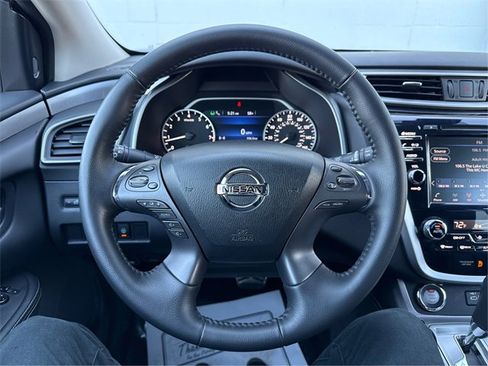 Used 2022 Nissan Murano SV w/ SV Midnight Edition Package image 19