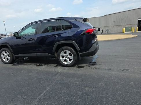 Used 2021 Toyota RAV4 XLE w/ Convenience Package image 23