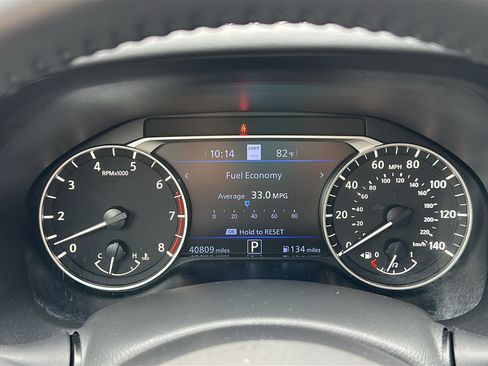Certified 2024 Nissan Altima 2.5 SV w/ SV Premium Package AWD/4WD image 18