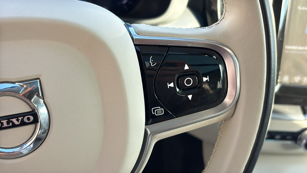 Certified 2024 Volvo XC60 B5 Core w/ Protection Package Premier AWD/4WD image 19