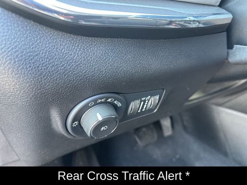 Certified 2022 Jeep Compass Limited image 13