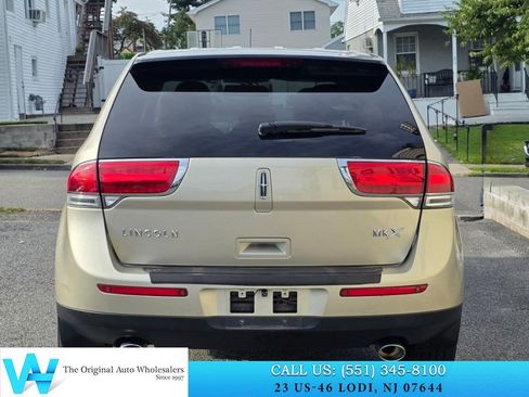 Used 2011 Lincoln MKX 2WD image 5