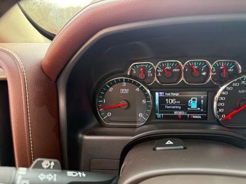 Used 2017 Chevrolet Silverado 1500 High Country image 13