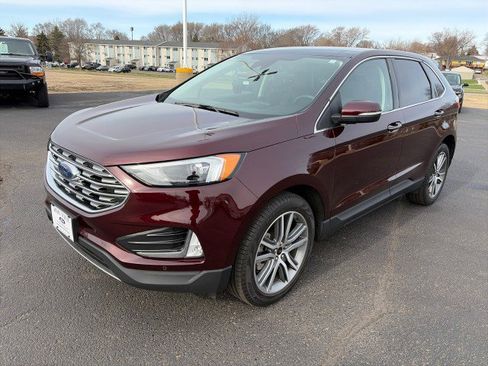 Used 2023 Ford Edge Titanium w/ Class II Trailer Tow Package AWD/4WD image 1