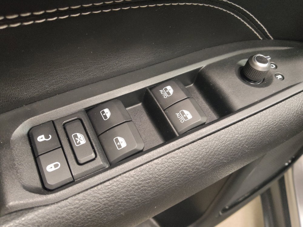 Used 2023 Jeep Compass Latitude AWD/4WD image 27