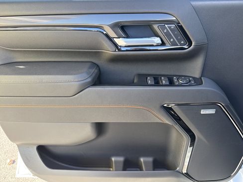 New 2026 GMC Sierra 2500 AT4 w/ AT4 Premium Plus Package image 14