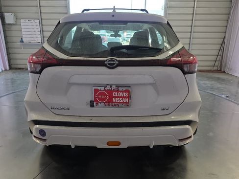 Certified 2023 Nissan Kicks SV FWD image 8
