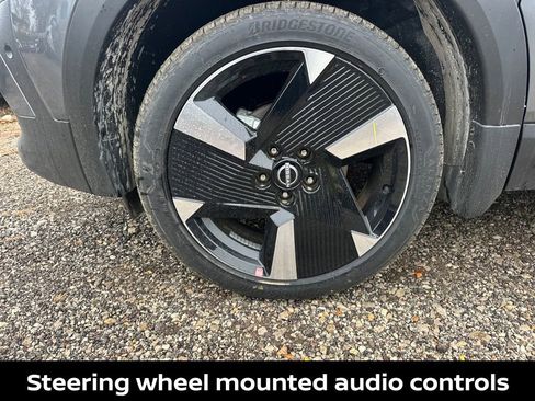 New 2026 Nissan Kicks SR w/ SR Premium Package image 11