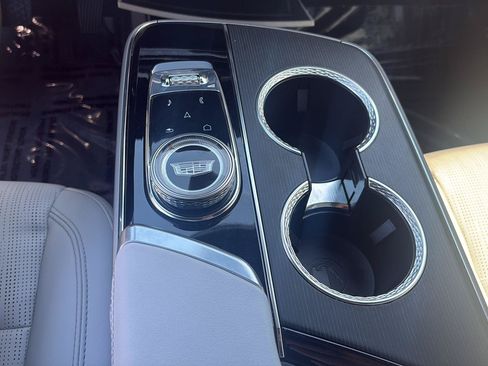 Used 2024 Cadillac Lyriq Luxury RWD image 19