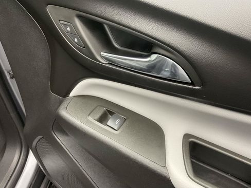 Certified 2024 Chevrolet Equinox LS w/ LS Convenience Package FWD image 22