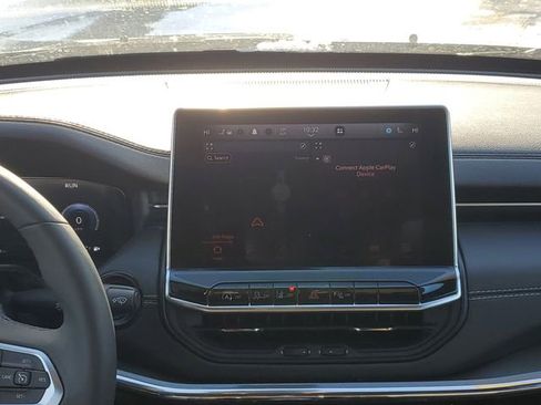 Certified 2024 Jeep Compass Limited w/ High Altitude Package image 30