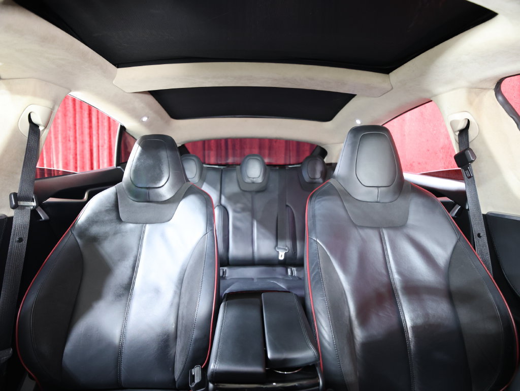 Used 2014 Tesla Model S P85 RWD image 23