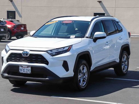 Certified 2023 Toyota RAV4 XLE AWD/4WD image 3