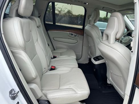 Used 2017 Volvo XC90 T6 Inscription w/ Vision Package image 16