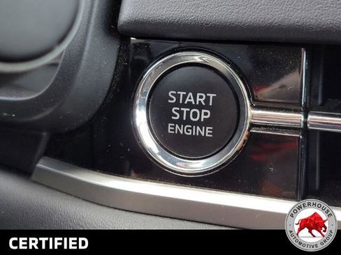 Used 2023 Mitsubishi Outlander SE image 36