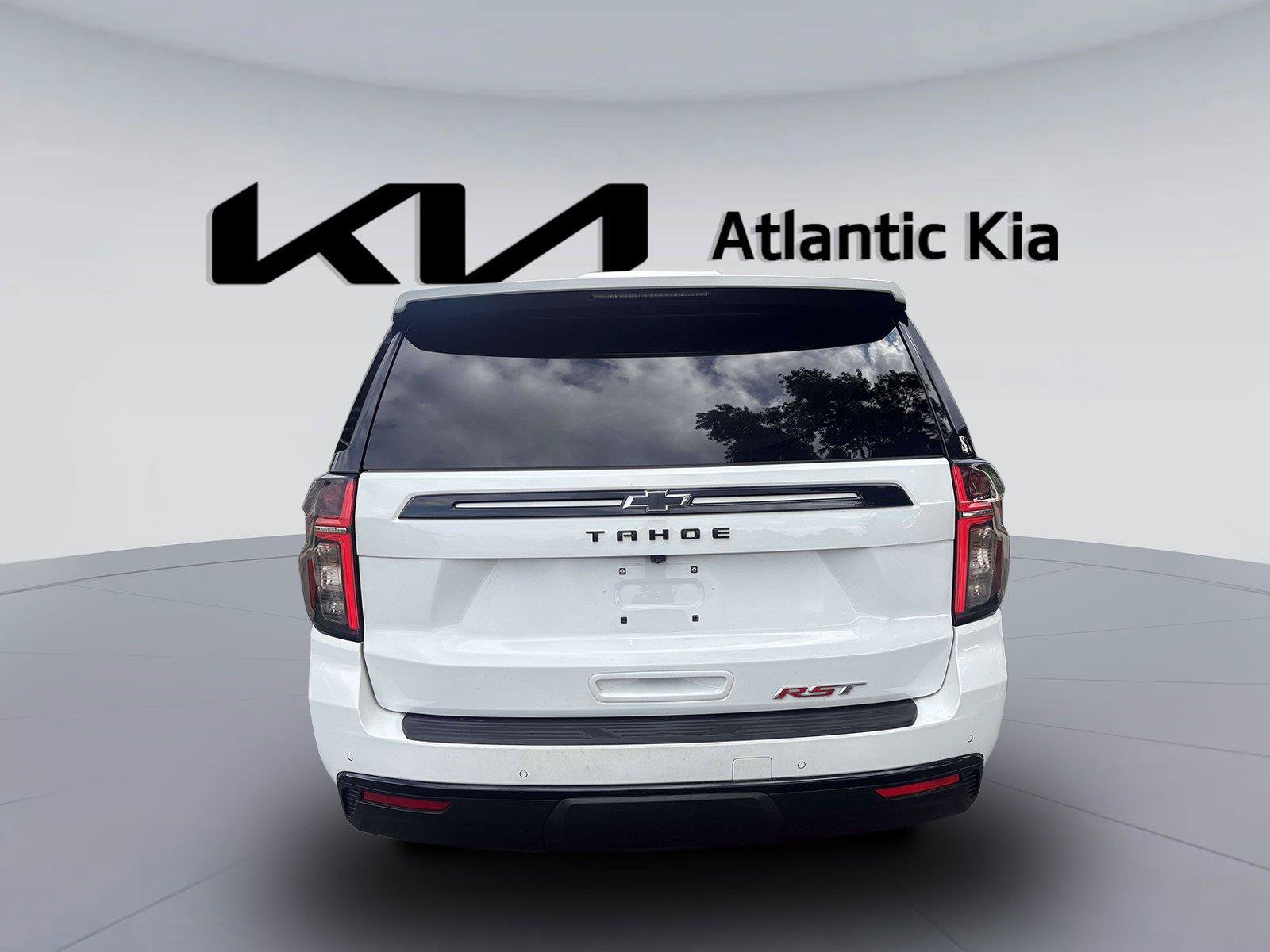 Used 2023 Chevrolet Tahoe RST w/ Luxury Package AWD/4WD image 7