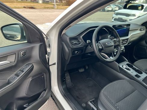 Used 2023 Ford Escape Active w/ Tech Pack #2 image 10