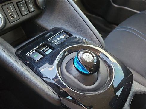Used 2025 Nissan Leaf SV Plus FWD image 12