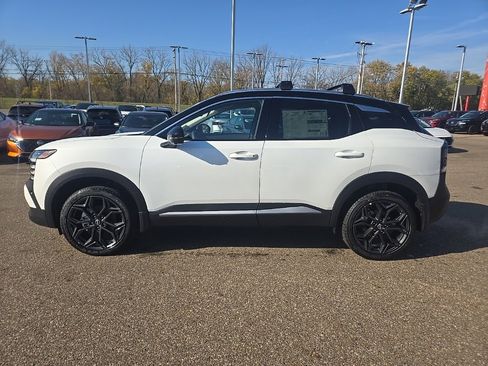 New 2026 Nissan Kicks SR w/ SR Premium Package image 4