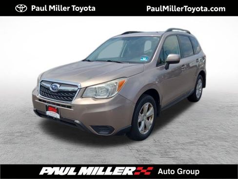 Used 2015 Subaru Forester 2.5i Premium AWD/4WD image 1