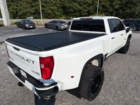 Used 2020 Chevrolet Silverado 3500 High Country w/ Technology Package AWD/4WD image 5