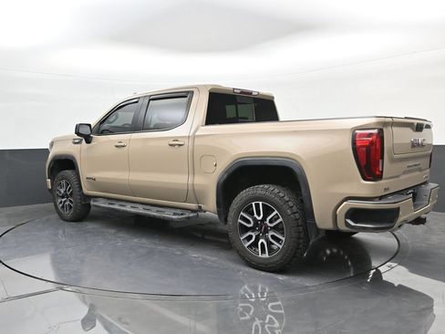 Used 2023 GMC Sierra 1500 AT4 w/ AT4 Premium Package AWD/4WD image 5