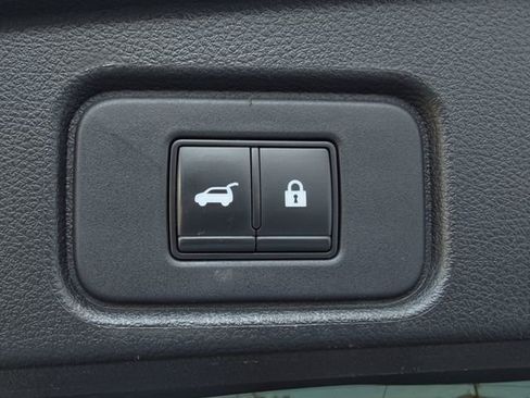 Used 2022 Nissan Pathfinder Platinum w/ Cargo Package image 30