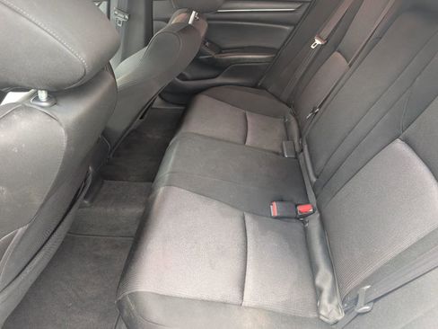 Used 2019 Honda Accord EX image 9