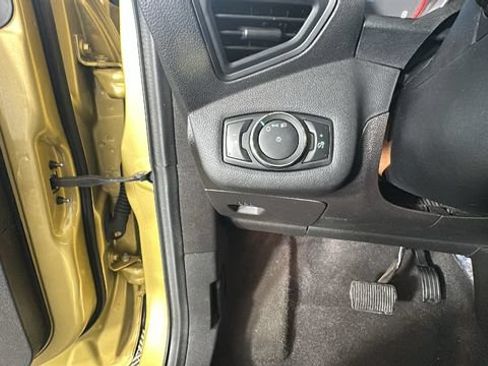 Used 2014 Ford Escape S FWD image 19